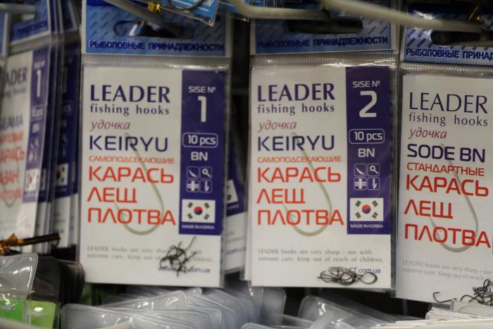 Поступление крючков и вертлюгов Leader