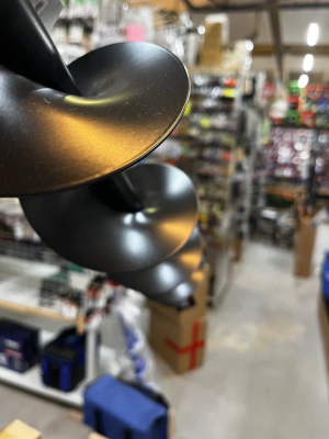 Ледобур Торнадо-М2 Мини 130мм левое вращение без чехла Ледобур Торнадо-М2 Мини 130мм левое вращение без чехла