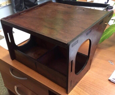 Столик в лодку d40см 30*30*20см